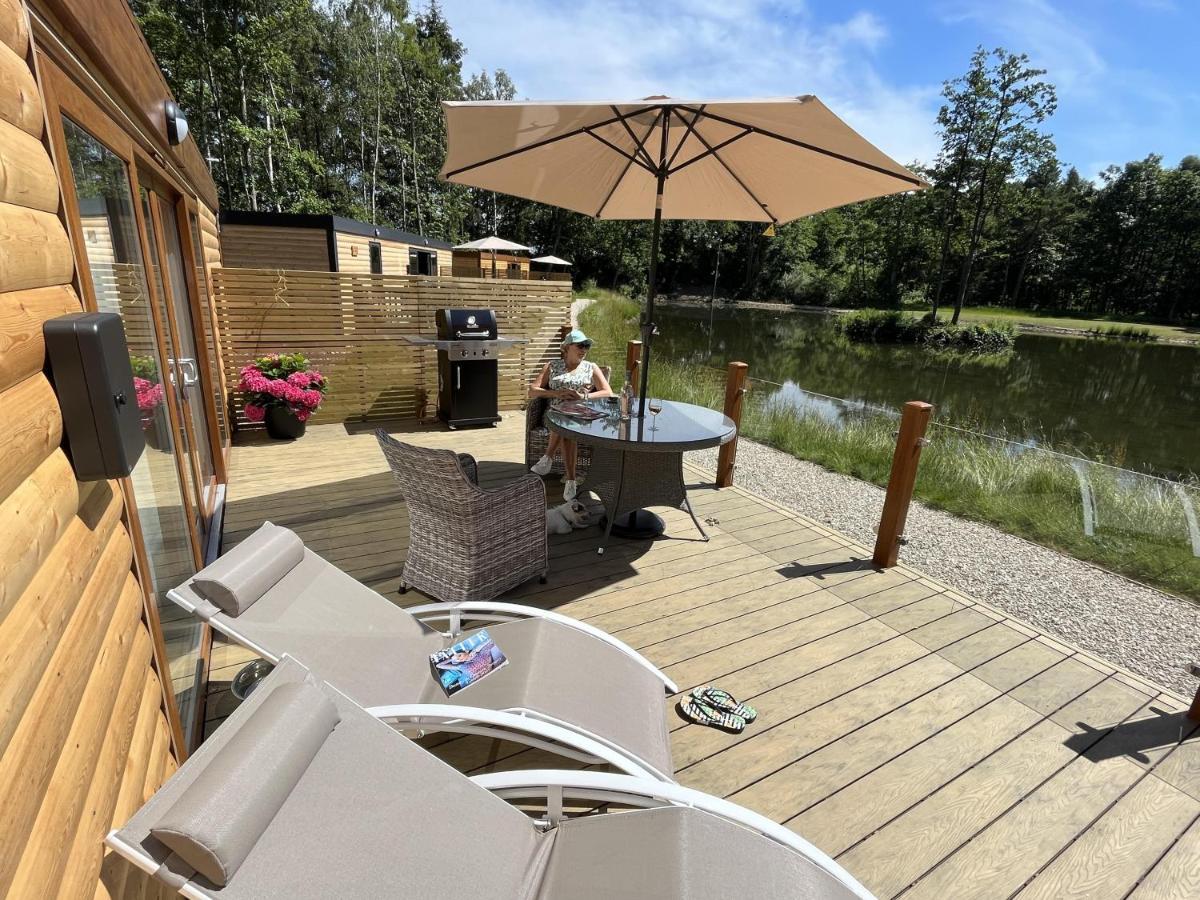 Oak Boutique Lodge Includes Hot Tub Air Con & Dog ヨーク エクステリア 写真