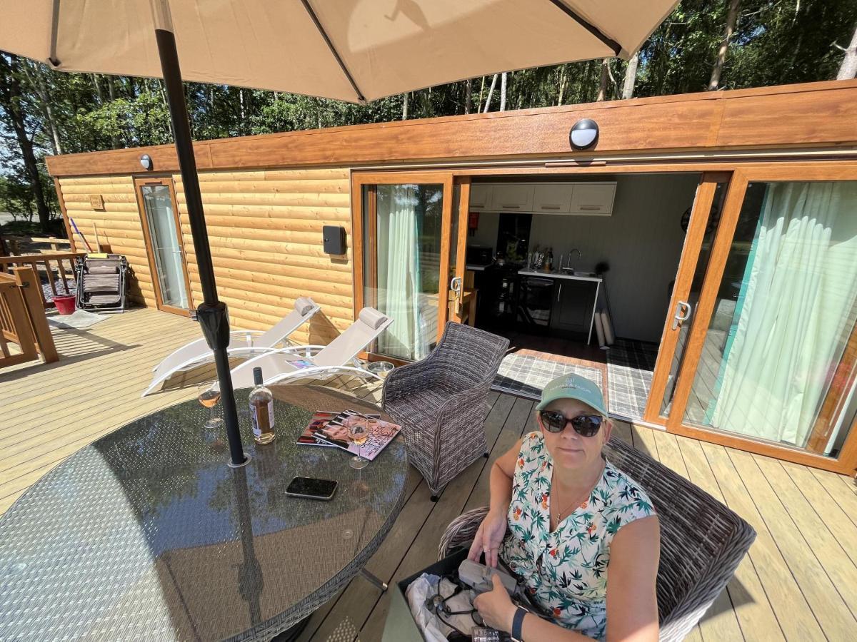 Oak Boutique Lodge Includes Hot Tub Air Con & Dog ヨーク エクステリア 写真